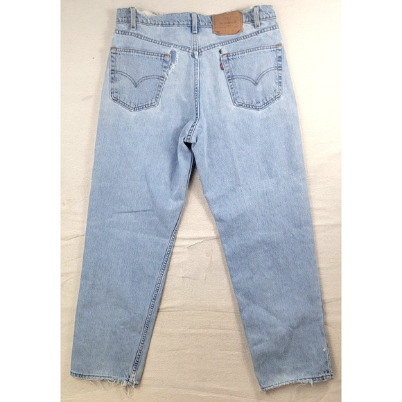 Vintage Levi's 505 Jeans Light Wash Distressed Ripped Frayed Hem Thrashed *READ* - Picture 12 of 16